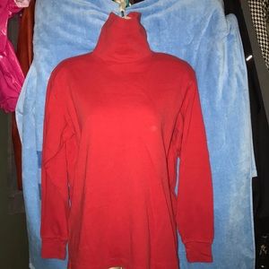 Alexandra Bartlett red loose fit small 🐢 neck